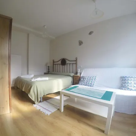 Rurales Vallanu Rodeados De Naturaleza En Y A 3 Kilometros De Playas * Llanes