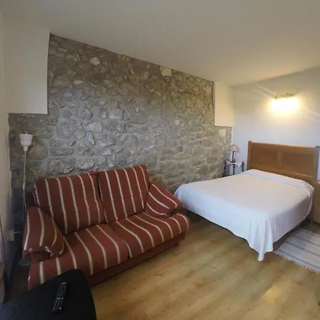 Rurales Vallanu Rodeados De Naturaleza En Y A 3 Kilometros De Playas * Llanes